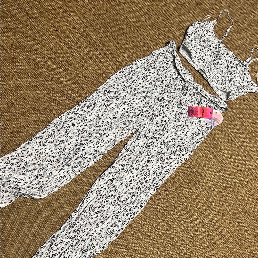 White & Black Leopard Print Two-Piece Set